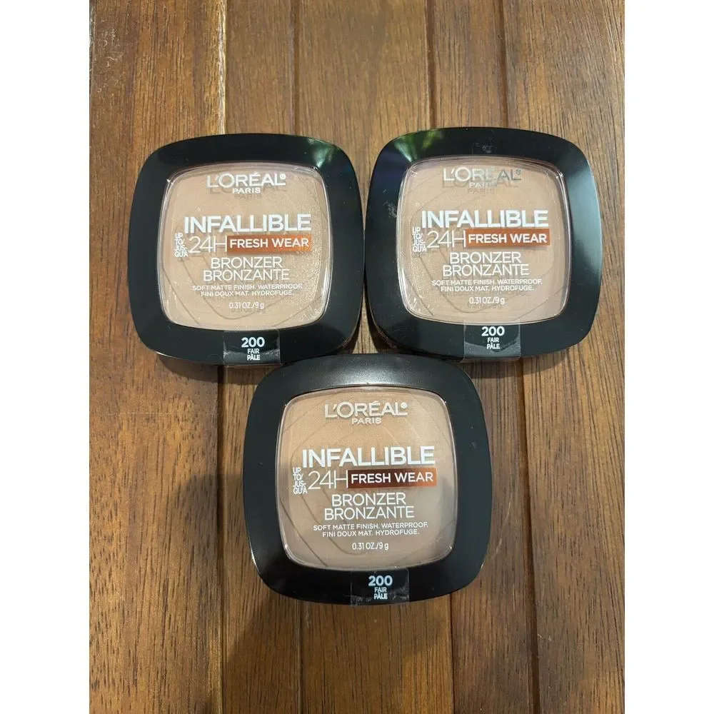 3- L'Oreal‎ Infallible 24hr Bronzer Fresh Wear, 200 Fair Pale, Soft Matte Finish